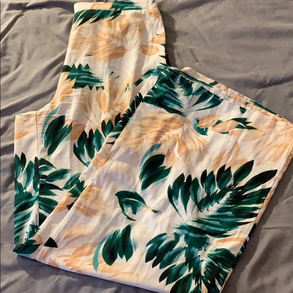 2 piece set - Picture 2 of 5